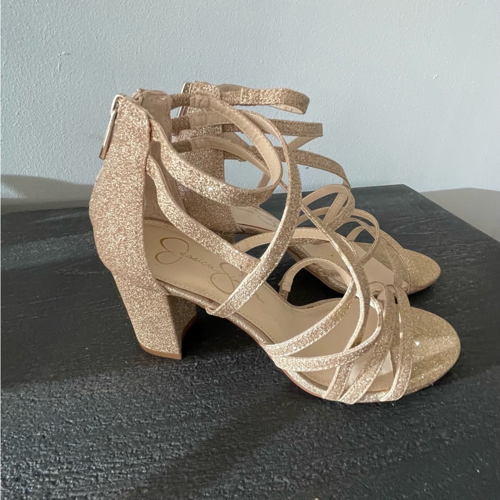 Jessica Simpson Women’s Stassey Strappy Blocked Heel Dress Sandal, Champagne, 8